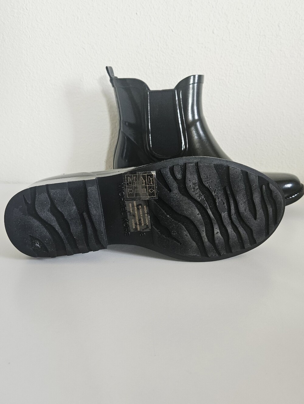 Michael Kors Women's Black Gloss Chelsea Rain Boots - Picture 7 of 7